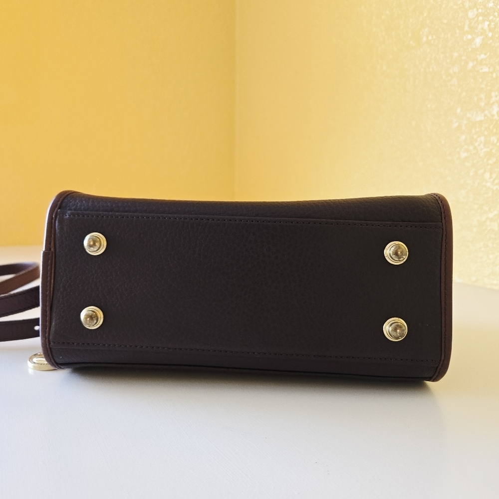 Vintage Dooney & Bourke Brown Zip Top Front Buckle Pebbled Leather Crossbody Bag - Picture 8 of 15